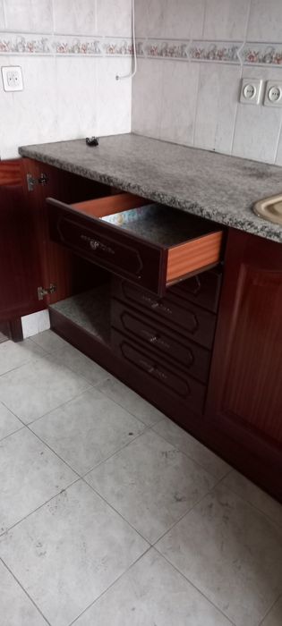 Móveis de cozinha em madeira