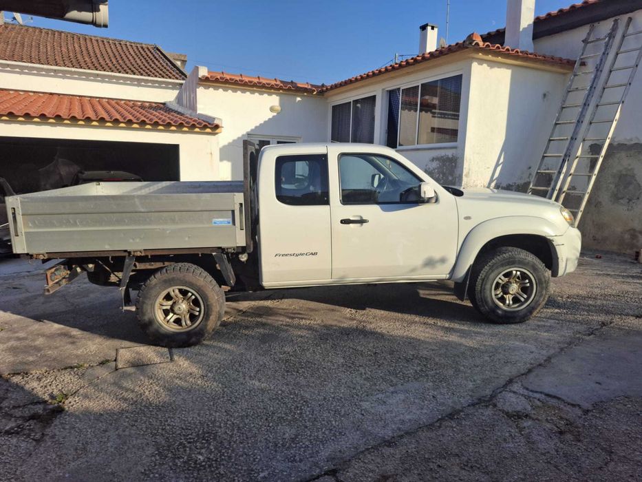 Mazda BT-50 - Usado · Setembro · 2009 · Negociável foto 4