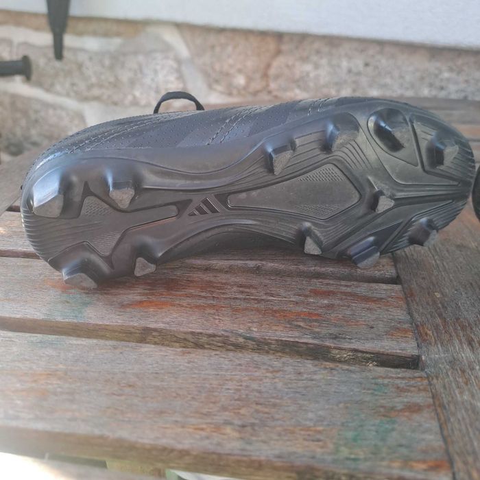 Chuteiras Predator numero 30