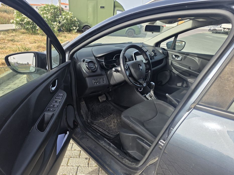 Renault Clio Sport Tourer 1.5 DCi Ler descrição