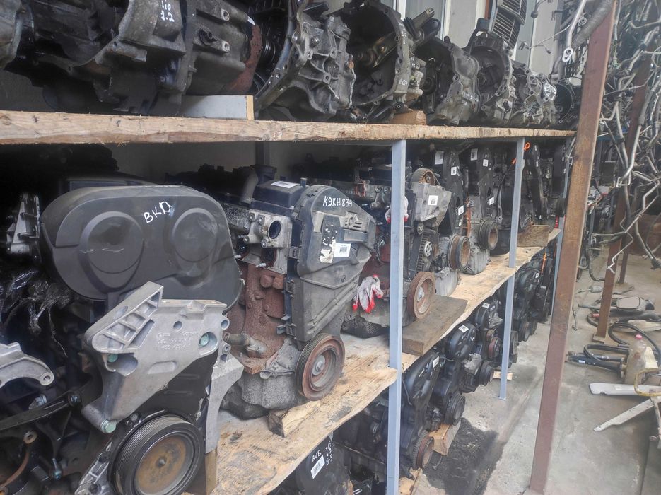 Двигун в зборі, двигун без навісного, двигатель привезені з Німеччини