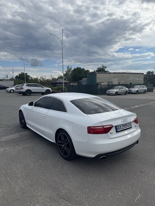 Продам Audi A5 B8 3.2 quattro официал