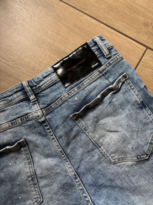 Męskie jeansy ZARA Skinny Fit z przetarciami i farbą | W33