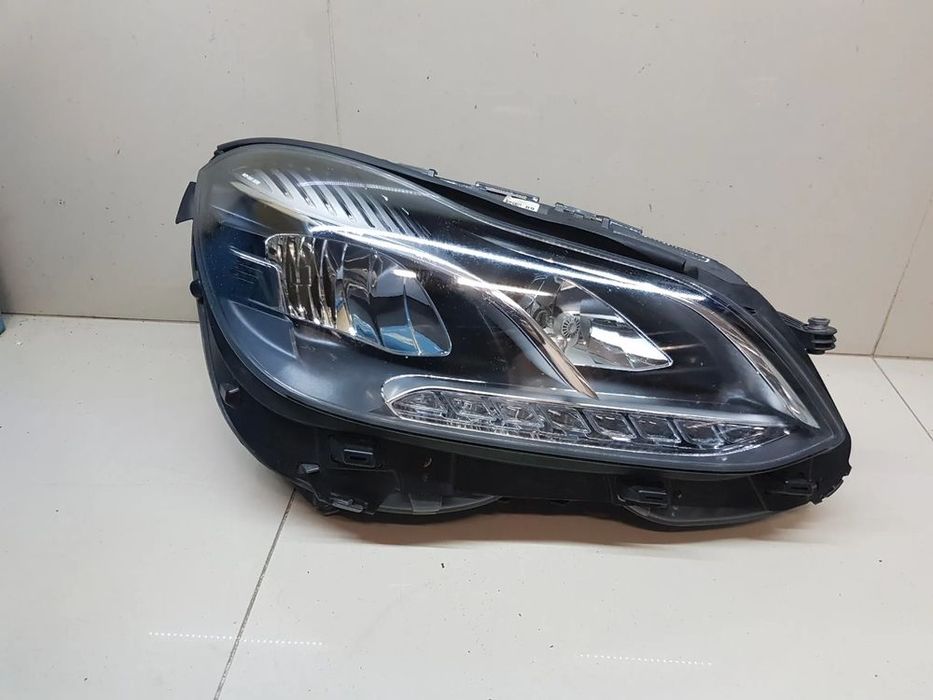 mercedes w212 lift prawa lampa półled