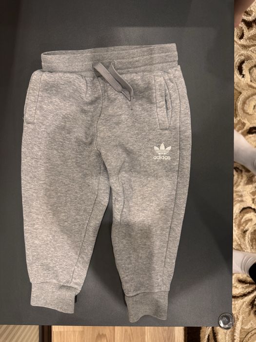 Спортивні штани adidas