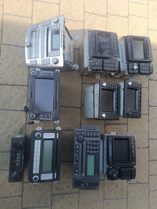 Штатна магнітола мерс 123 210 220 тойота авенсіс т25 ленд ровер