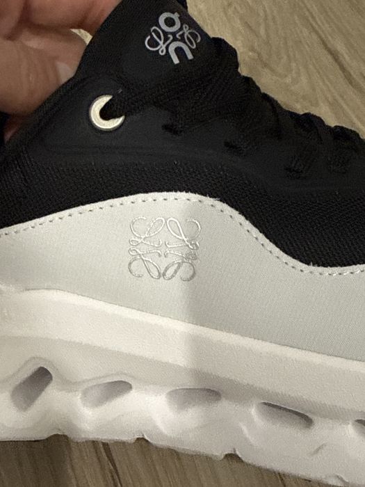 Жіночі кросівки колаборація loewe & on cloudtilt