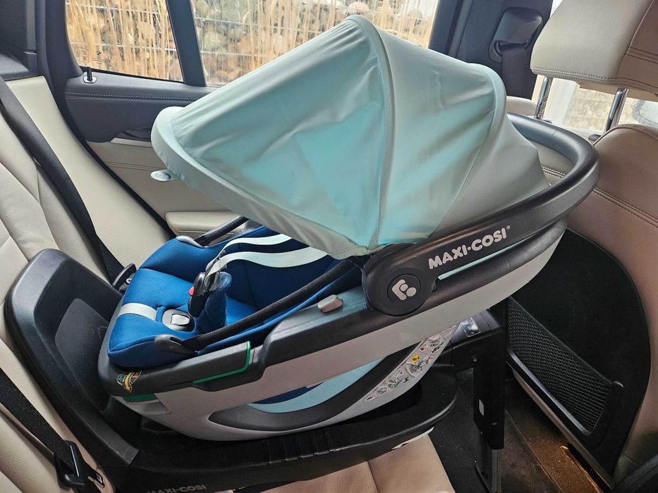 Fotelik samochodowy Maxi-Cosi Coral + baza Familyfix 3 + adaptery do wózka