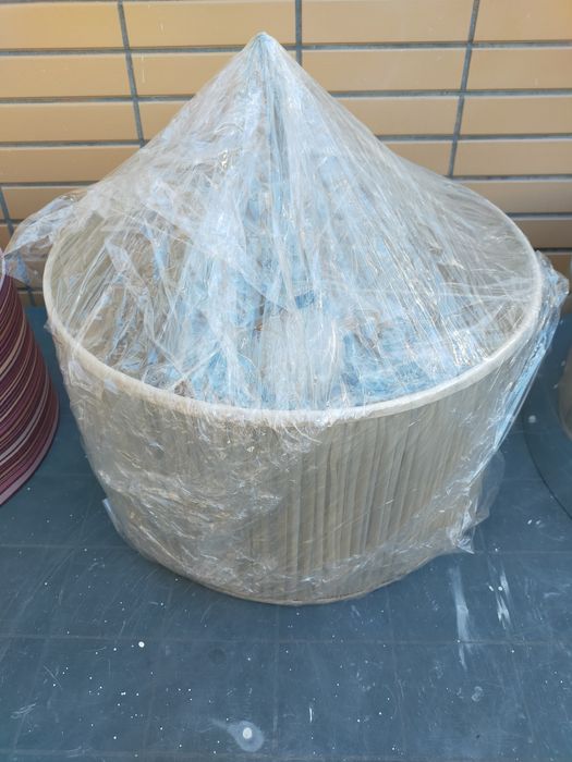 Vários Candeeiros de teto e mesa