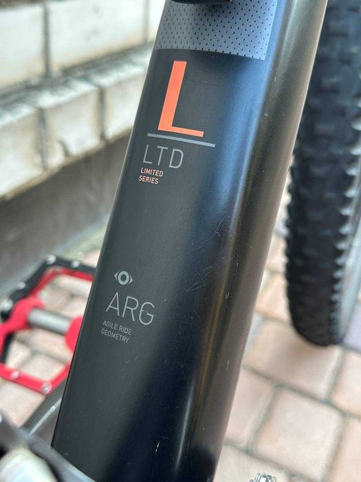 CUBE Race One 29 L-21 - Deore XT, RockShox Air 100 мм, карбон апгрейд