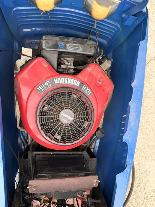 Traktorek kosiarka v2 18 hp pompa