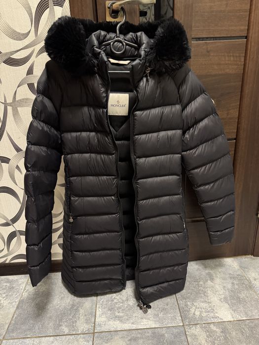 Пуховик , куртка Монклер