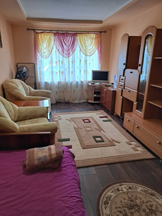 Вільно! Подобово. Пр. Свободи,37, 1-кімнатна. Поруч Обласної лікарні
