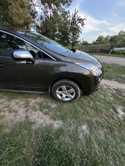 Продам Peugeot 3008