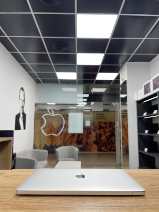 Macbook Air 13 2019 I5|8|128 Гарантія! Макбук 80% акб Ідеальний стан