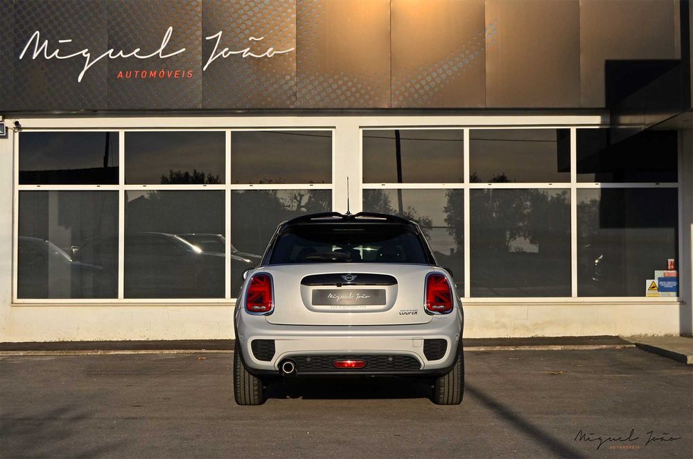 Mini Cooper 5 Portas 1.5 JCW Nacional