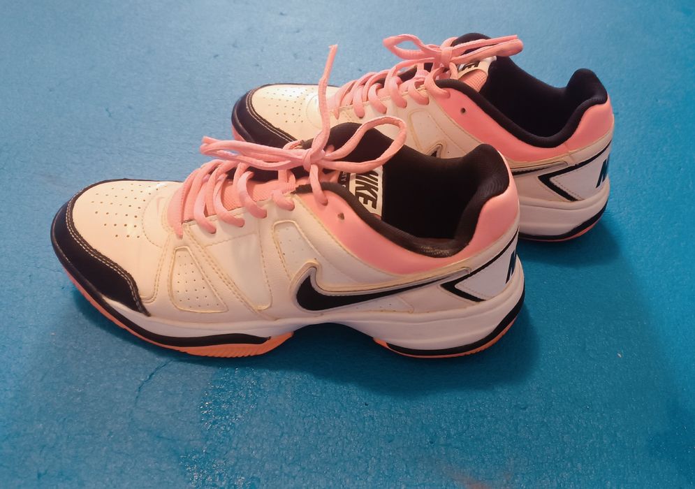 Жіночі/підліткові кросівки Nike city court 7.