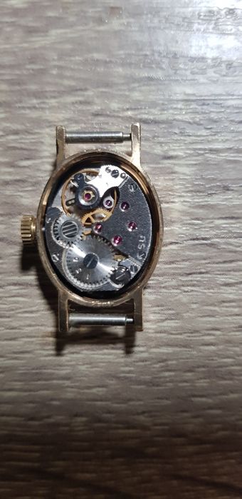 Часы женские "Чайка"