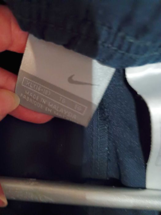 Spodnie  meskie ganatowe Nike XL -32 zł