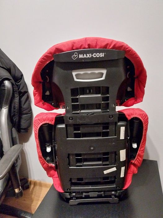 Fotelik samochodowy 15-36kg MAXI•COSI - czerwony