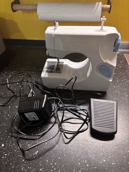 Maquina de Costura Eletrica