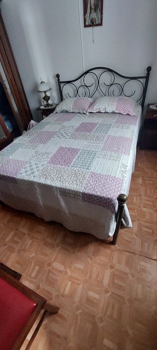 Cama de casal em ferro 140x190