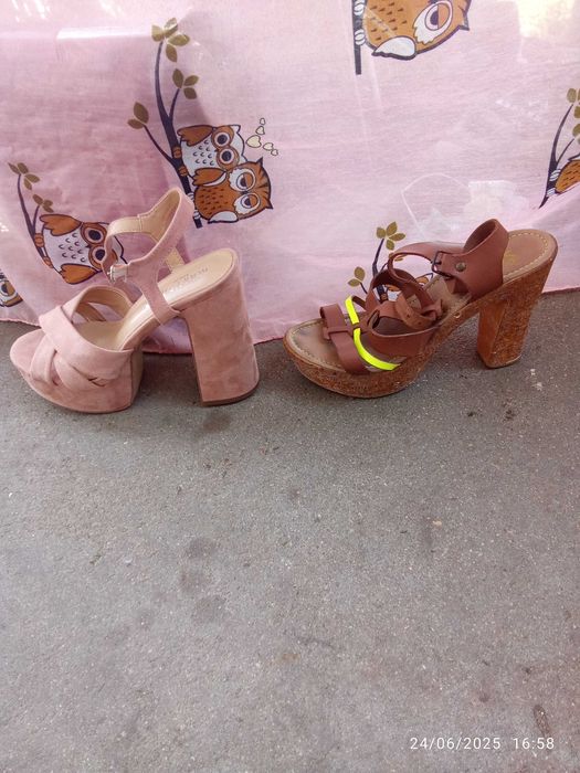 Vende-se sapatos de salto alto