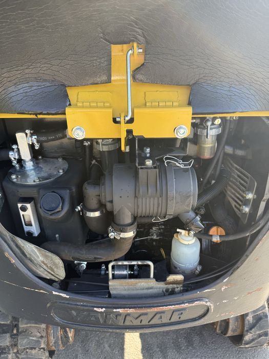 Minikoparka Yanmar sv18