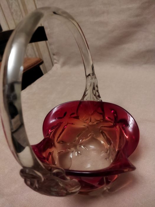 Ваза хрустальна кольорова декоративна для різних потреб ціна договірна