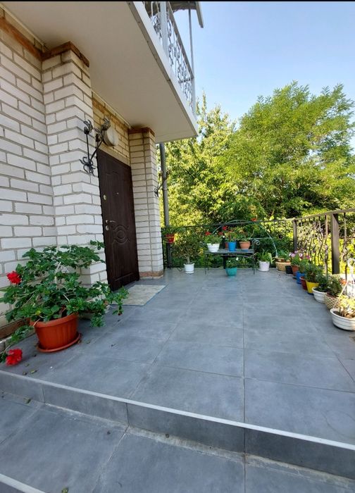 Продам гарний будинок