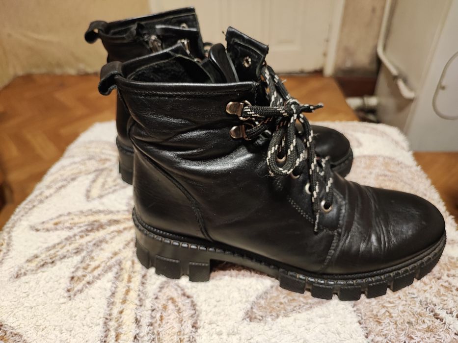 Черевички жіночі