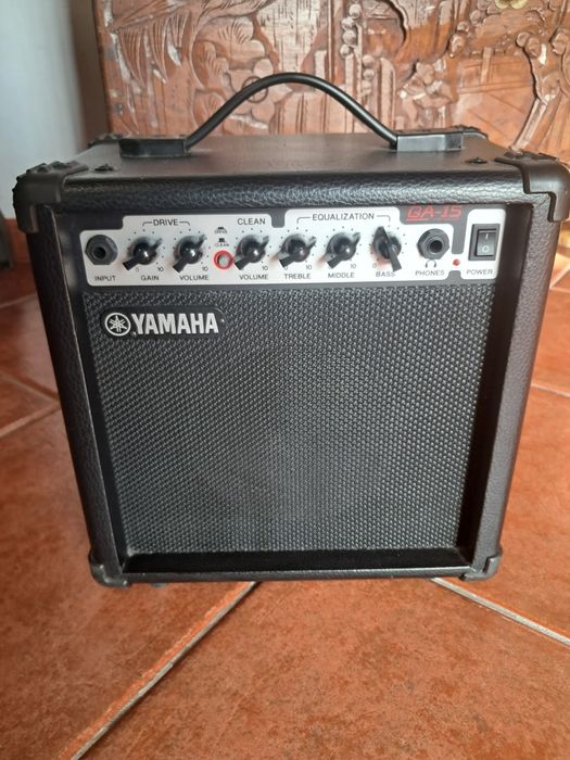 Amplificador de guitarra yamaha ga-15