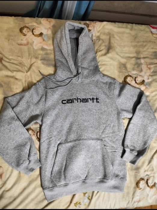 Sweat Carhartt ainda por estrear