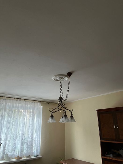 Żyrandole lampy wiszące