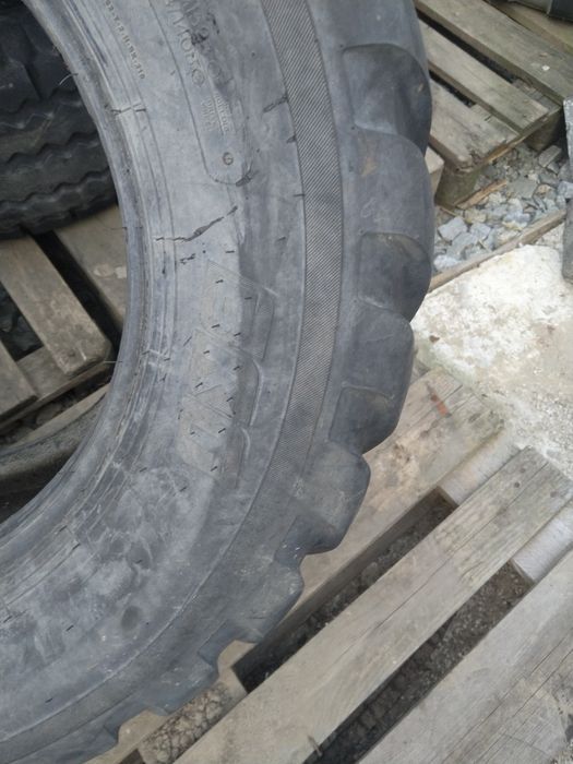 Opona 400/60 r22.5 BKT ładny stan