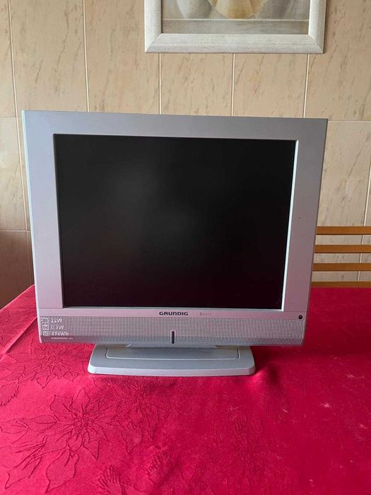 Televisao Grundig com comando64737819460482120