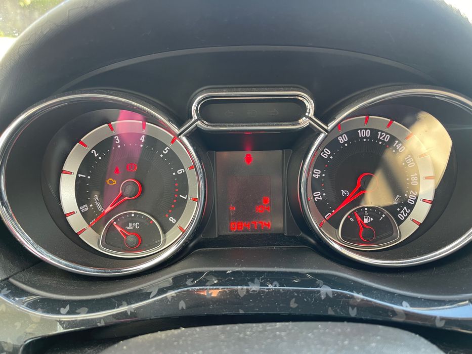 Opel adam glam 1.2