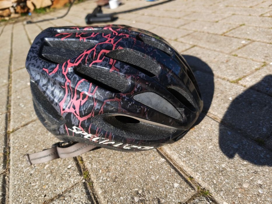 Bicicleta Specialized Roda 20, inclui capacete