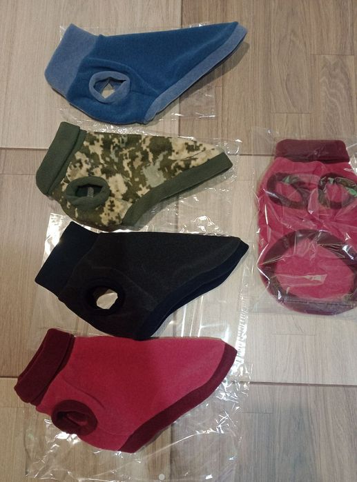 Одежда для собак.Кофточки.Размер XL.Длина 28.Грудь 40