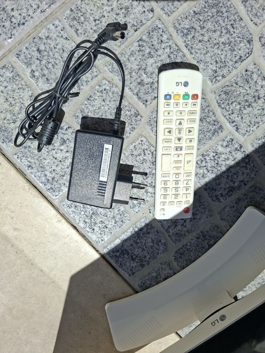 2 Televisões LG 24"