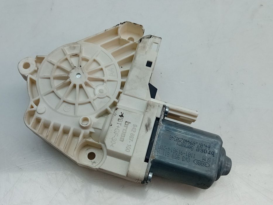 Motor vidro trás esquerdo AUDI Q5 (8R)