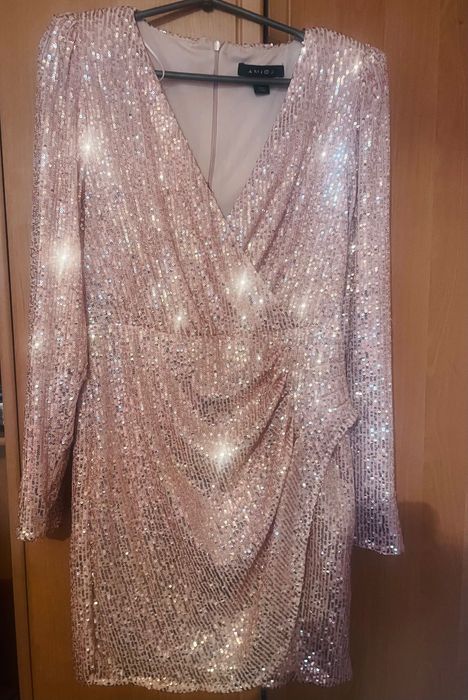 Шикарнейшее нарядное платье р.С-М