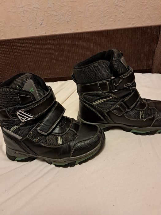 Зимние сапожки на мальчика 35размер