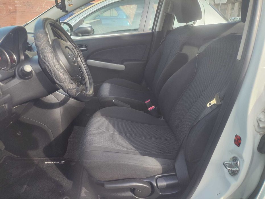 Mazda 2 1.3 gasolina +-211 mil KMS com AC 2010