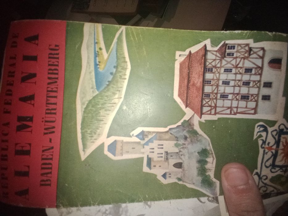 Desenho e livros selo