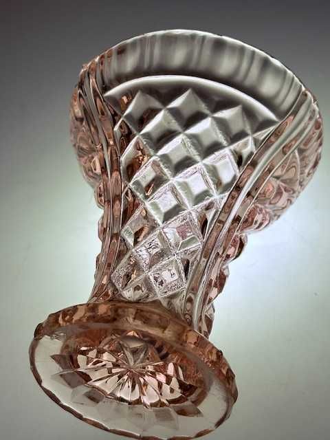 HSG Ząbkowice wazonik na konwalie nr 2065 rozalinowy wys  10.5 cm