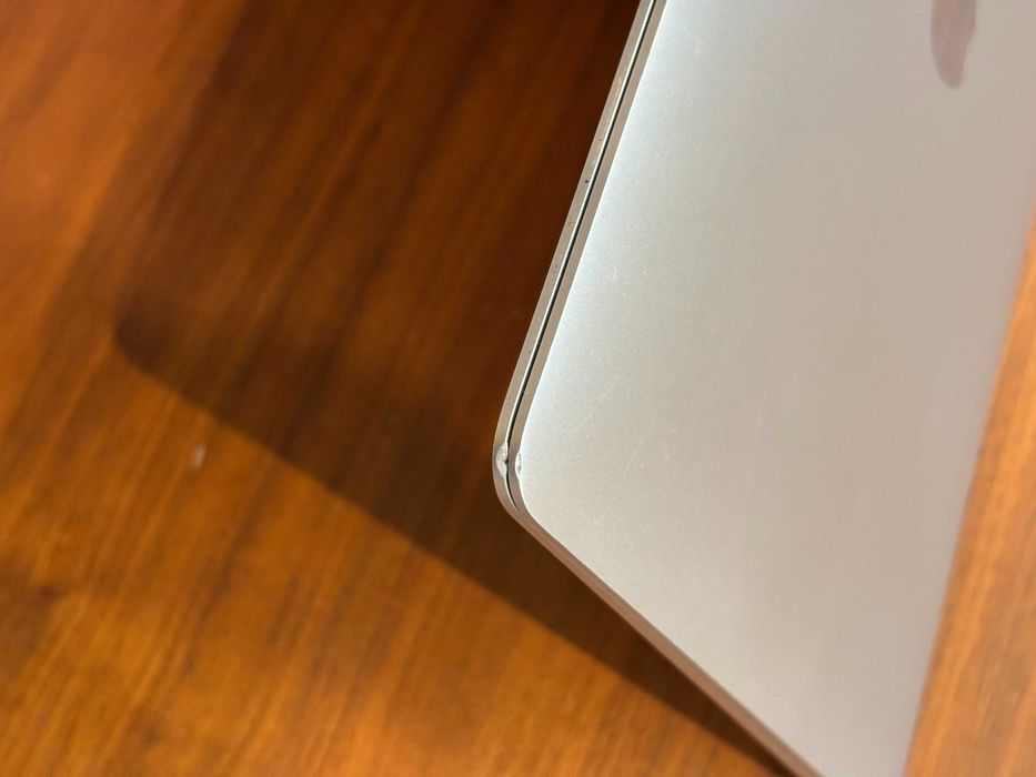 Mac Book Air M1 [2021] - 8Gb/256Gb