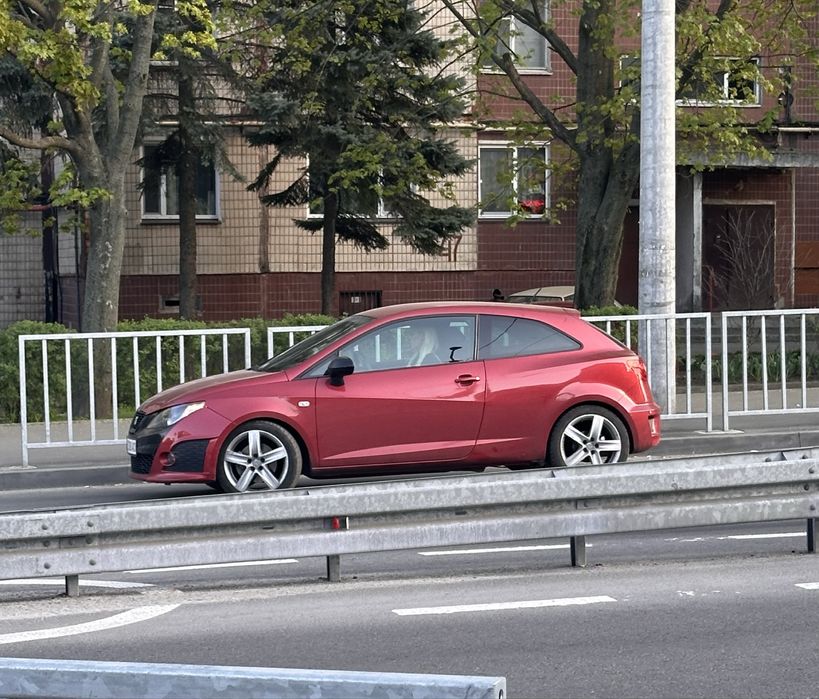 Seat Ibiza Cupra Bocanegra 1.4 автомат