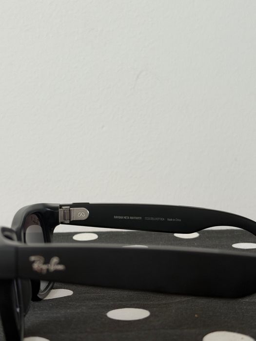 Ray-Ban Meta Wayfarer Gen 1 – Preto – Bom estado