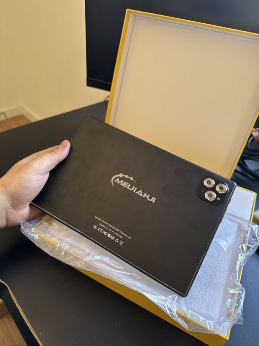Tablet A15 Pro + Teclado + Rato + Caneta